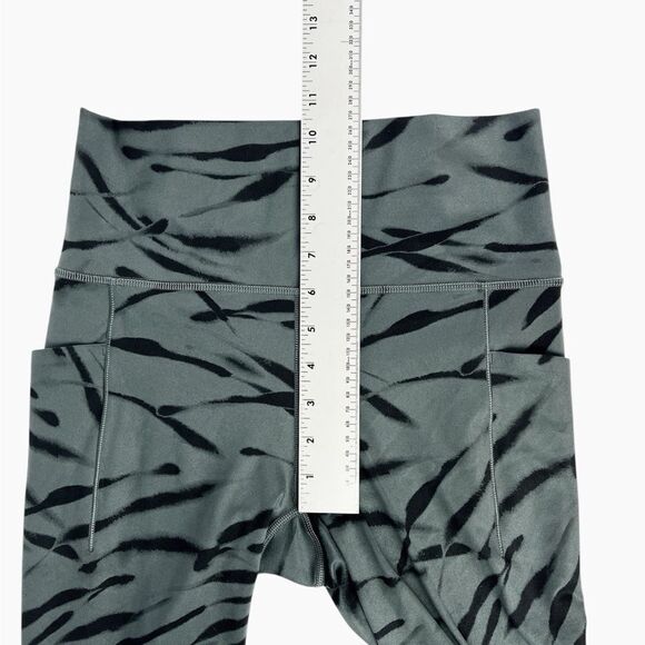 Athleta Salutation Stash Pocket Leggings Small - Picture 8 of 11